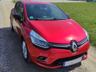 Usata Renault Clio IV LIMITED 90 CV (66 kW) 2018 Rosso Utilitaria