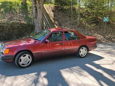 Usata Mercedes E400 279 CV (205 kW) 1993 Rosso Berlina