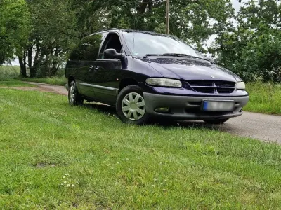 Gebraucht Chrysler Voyager 158 PS (116 kW) 1998 Violet Van / Kleinbus