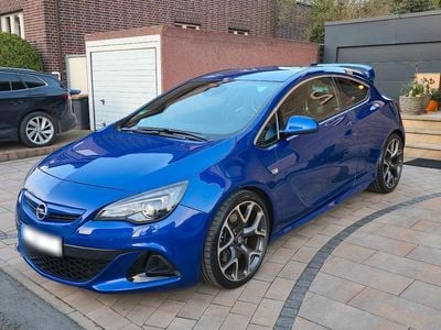 Second-hand Opel Astra GTC OPC 339 CP (249 kW) 2017 Albastru Coupe