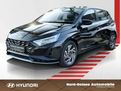 Gebraucht Hyundai i20 Comfort 101 PS (74 kW) 2025 Schwarz Kleinwagen