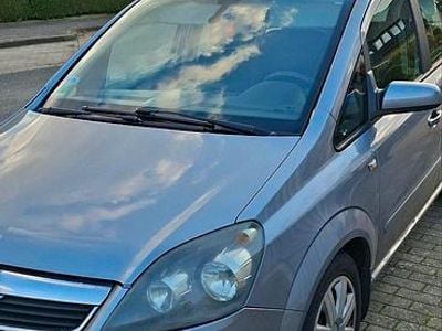 Usata Opel Zafira 100 CV (73 kW) 2005 Grigio Monovolume