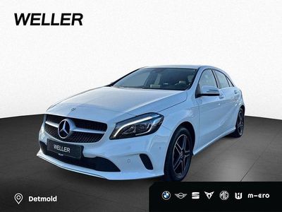 Calcitweiß (weiß) Gebraucht 2017 Mercedes A200 Urban Limousine | 16.990 € (Fairer Preis)