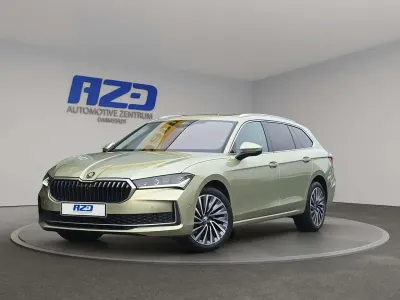Gebraucht Skoda Superb LAURIN & KLEMENT 150 PS (110 kW) 2024 Ice tea gelb metallic Kombi