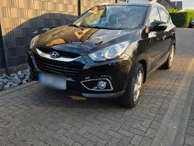 Gebraucht Hyundai ix35 Premium 163 PS (119 kW) 2013 Schwarz SUV
