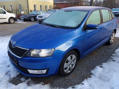 Blau Gebraucht 2016 Skoda Rapid Ambition Limousine | 5.450 € (Teuer)