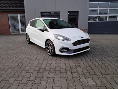 gebraucht Ford Fiesta 1.5 EcoBoost Styling-Paket ST 147KW