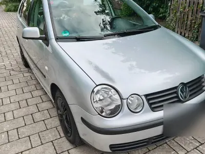 Gebraucht VW Polo 75 PS (55 kW) 2002 Silber Kleinwagen