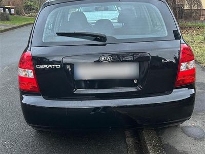 Gebraucht Kia Cerato LX 105 PS (77 kW) 2005 Schwarz Limousine