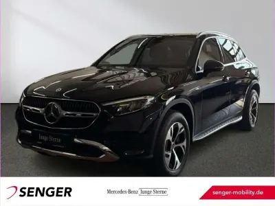 Używany Mercedes GLC300e Avantgarde 333 KM (244 kW) 2025 Czarny SUV