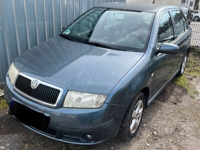 gebraucht Skoda Fabia 1,2l Klima, Servolenkung, wenig Kilometer