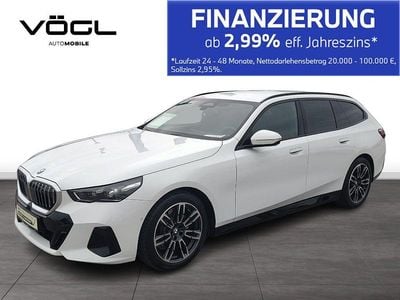 Gebraucht BMW 520 M Sport 190 PS (139 kW) 2025 Alpinweiß uni Kombi