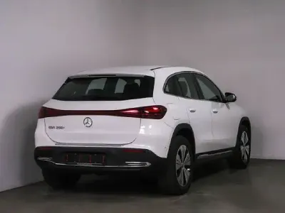 Gebraucht Mercedes EQA250 139 kW (190 PS) 2025 SUV