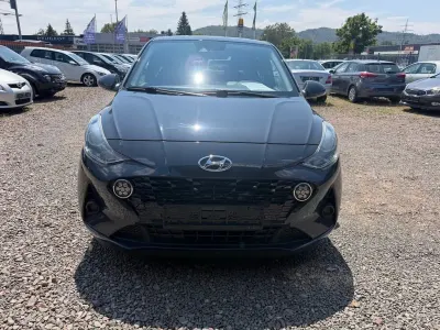 Gebraucht Hyundai i10 Edition 30 67 PS (49 kW) 2021 Grau Kleinwagen