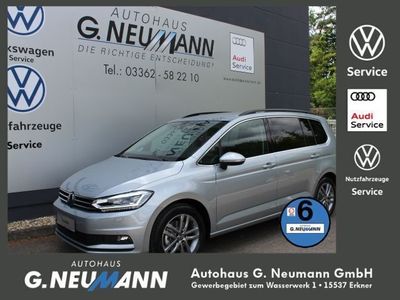 Gebraucht VW Touran Comfortline 150 PS (110 kW) 2025 Silber Van / Kleinbus