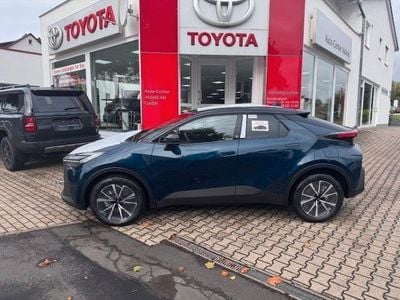 Schwarz Gebraucht 2024 Toyota C-HR Team SUV | 33.180 € (Guter Preis)