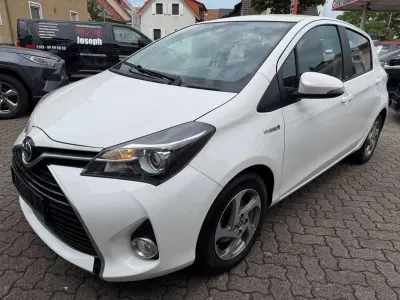 Gebraucht Toyota Yaris Edition-S 101 PS (74 kW) 2016 Super white 2 Kleinwagen