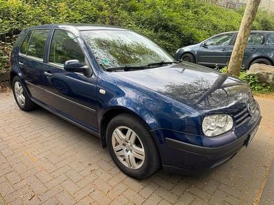 Second-hand VW Golf IV 75 CP (55 kW) 2003 Albastru Hatchback