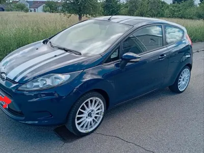 Gebraucht Ford Fiesta 82 PS (60 kW) 2009 Blau Coupé