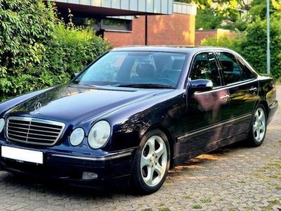 Mercedes E320