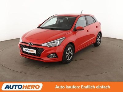 Gebraucht Hyundai i20 Trend 101 PS (74 kW) 2020 Rot Kleinwagen