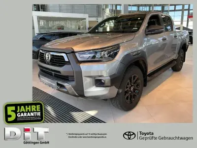 Gebraucht Toyota HiLux 204 PS (150 kW) 2025 Silver metallic Pickup