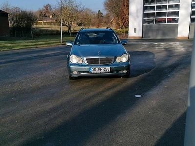Blau Gebraucht 2003 Mercedes C180 Kombi | 3.600 € (Teuer)