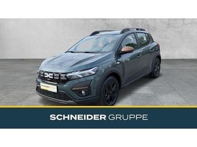 Grün Gebraucht 2024 Dacia Sandero Extreme Kleinwagen | 16.490 € (Guter Preis)