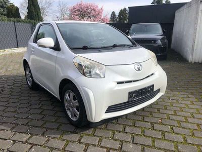 Toyota iQ