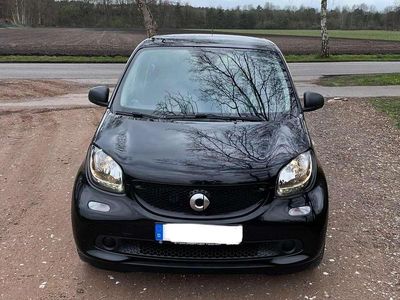 Gebraucht Smart ForFour 90 PS (66 kW) 2019 Schwarz Kleinwagen