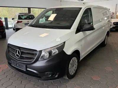 Gebraucht Mercedes Vito 163 PS (119 kW) 2021 Arktikweiss Van