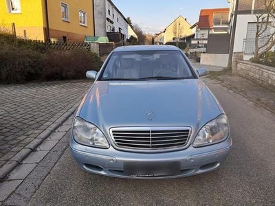 Second-hand Mercedes S500 225 CP (165 kW) 1999 Argintiu Berlinǎ