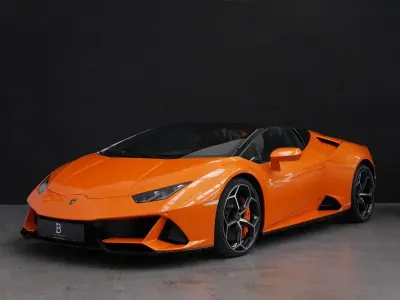 Nuova Lamborghini Huracán 640 CV (470 kW) 2026 Arancione Cabrio