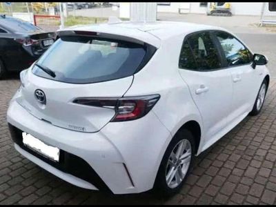 Gebraucht Toyota Corolla Business Edition 122 PS (89 kW) 2020 Weiß Limousine