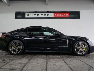 Porsche Panamera 4