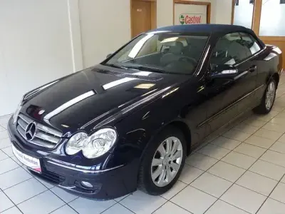 Gebraucht Mercedes CLK200 163 PS (119 kW) 2005 Tansanitblau Cabrio