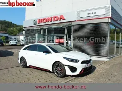 Gebraucht Kia ProCeed GT GT 204 PS (150 kW) 2022 Weiß Kleinwagen