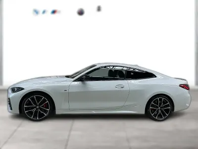 Gebraucht BMW 420 M Sport 190 PS (139 kW) 2023 Weiß Coupé