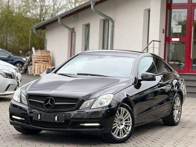 Gebraucht Mercedes E200 Avantgarde 184 PS (135 kW) 2011 Schwarz Coupé