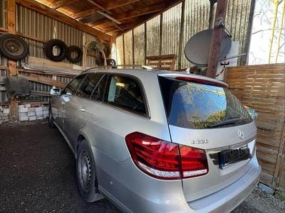 Gebraucht Mercedes E220 Edition 170 PS (125 kW) 2015 Silber Kombi