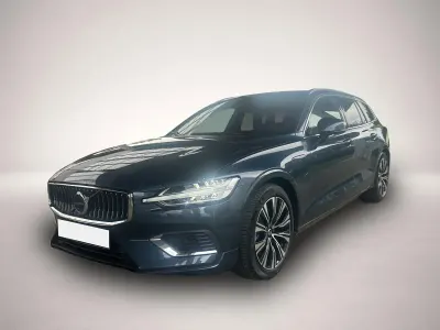 Gebraucht Volvo V60 Plus 455 PS (334 kW) 2022 Manufacturer Kombi