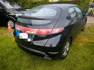 Käytetty Honda Civic Sport 99 HP (72 kW) 2010 Musta Sedan