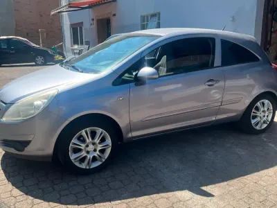 Gebraucht Opel Corsa 80 PS (58 kW) 2007 Kleinwagen