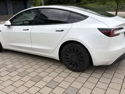 Gebraucht Tesla Model 3 RWD 239 kW (325 PS) 2023 Weiß Limousine