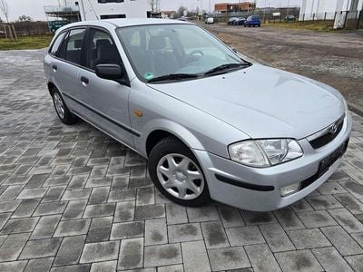 Gebraucht Mazda 323 Exclusive 88 PS (64 kW) 2000 Silber Limousine