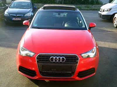 Gebraucht Audi A1 Attraction 122 PS (89 kW) 2010 Misanorot perleffekt Kleinwagen