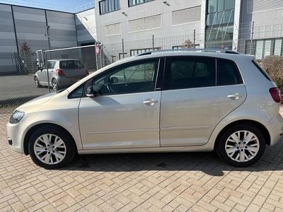 Gebraucht VW Golf VI 105 PS (77 kW) 2011 Andere farben Kleinwagen