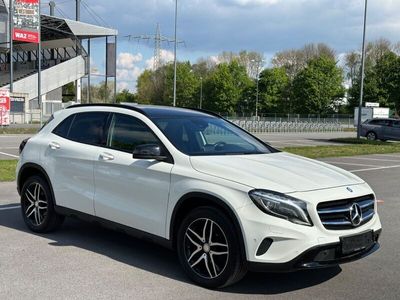 gebraucht Mercedes GLA200 *NIGHT PAKET*BI XENON*NAVI*SITZHZ*