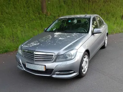 Gebraucht Mercedes C220 Elegance 170 PS (125 kW) 2013 Silber Limousine