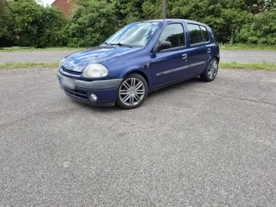 Gebraucht Renault Clio 75 PS (55 kW) 1999 Blau Kleinwagen